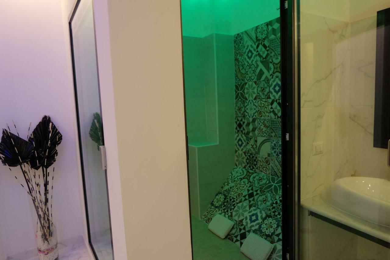 White Idromassaggio Su Richiesta Holiday home *